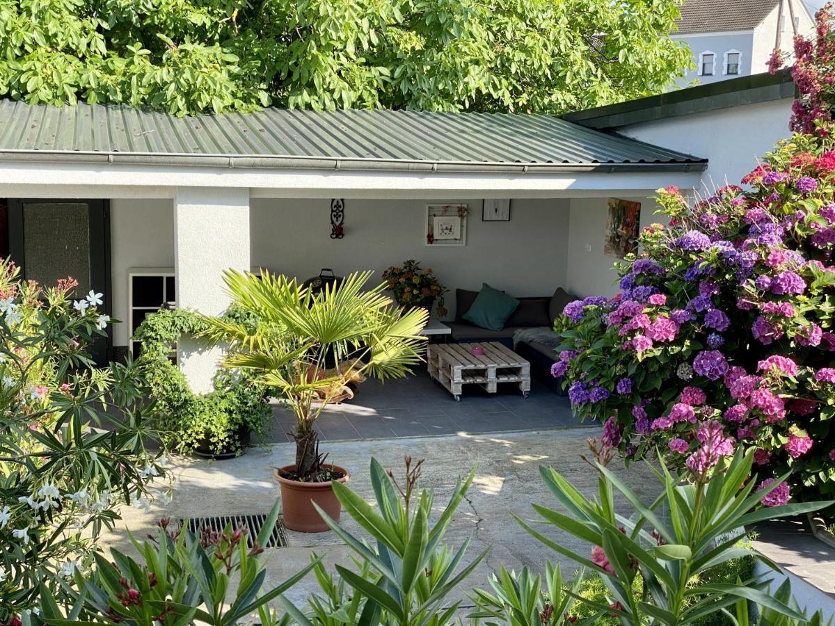 Haus Im Gruenen Villa Борнхайм Екстериор снимка